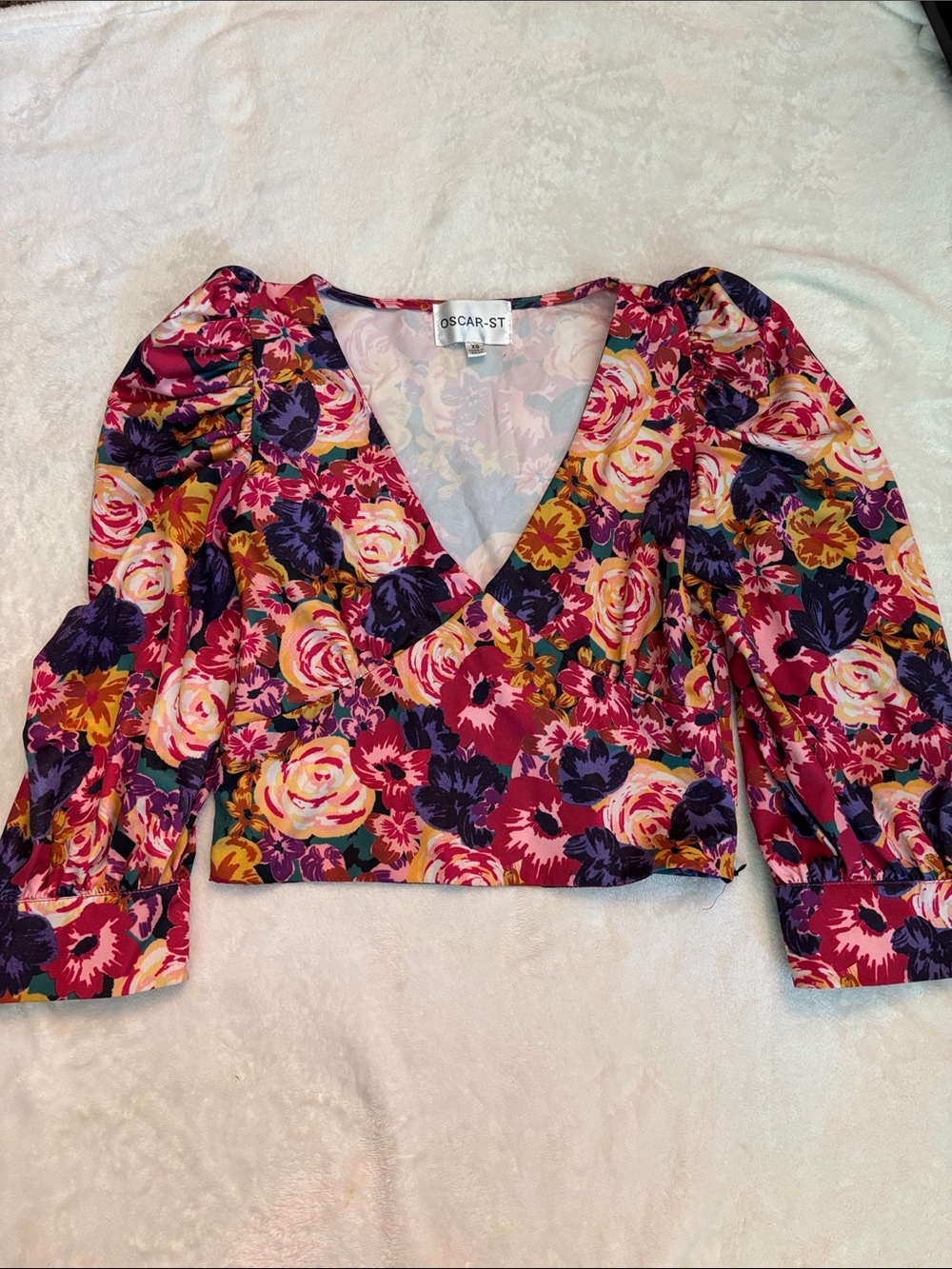 ZARA Oscar St Floral V-Neck Puff Sleeve Top